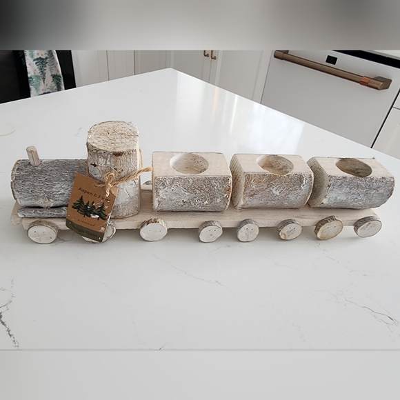 Beautiful Rustic Handmade Train Tea Light Candle Holder - Picture 6 of 9